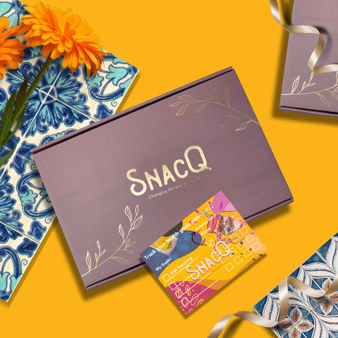 SnacQ Premium Gift Box  (10 Items)
