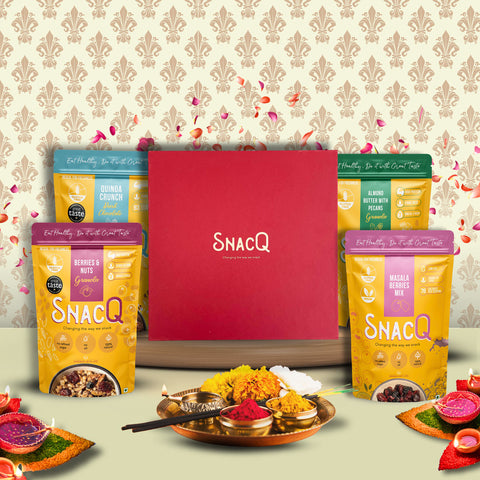 SnacQ Gift Box Red - 4 Big Packs
